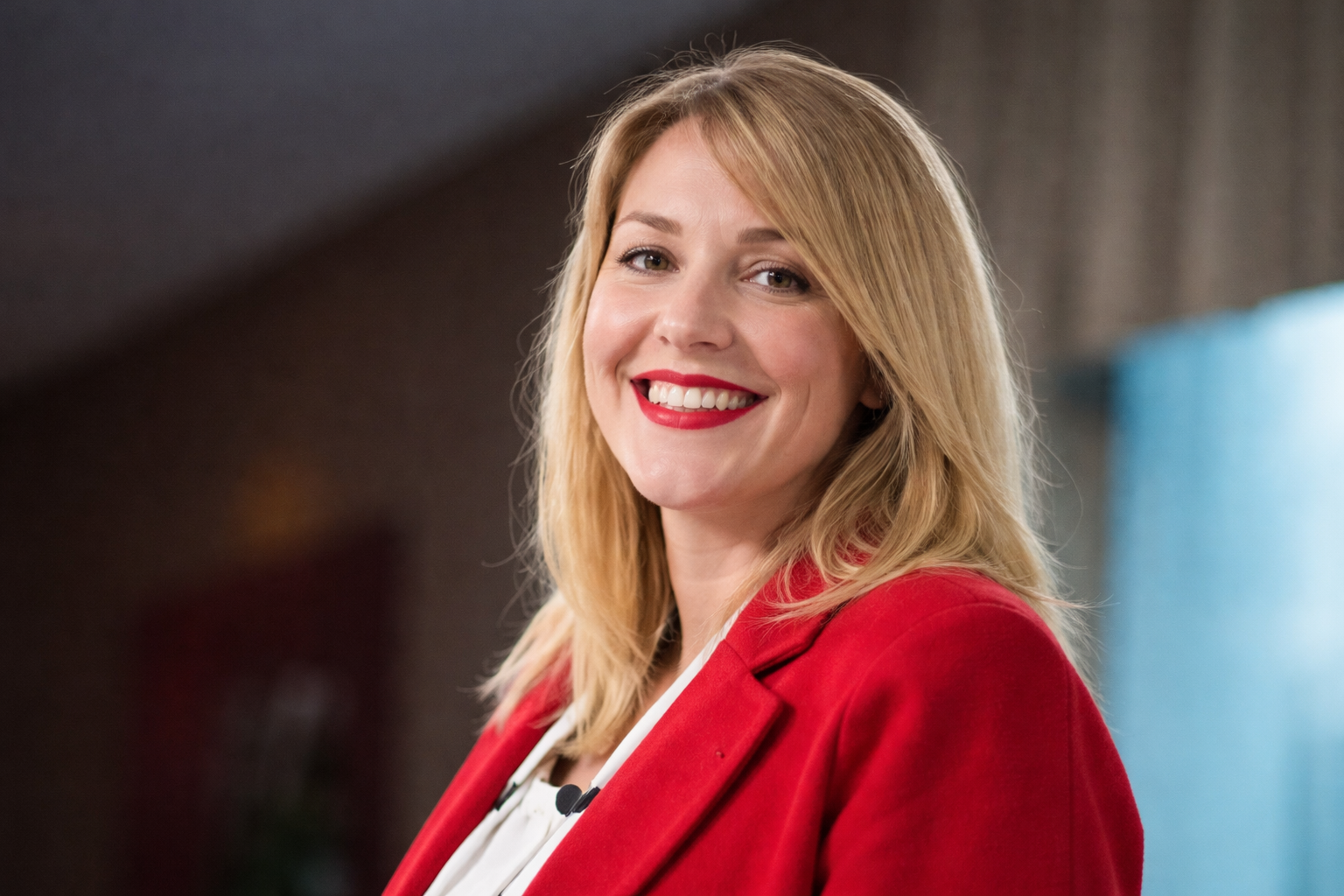 Alwara Höfels Narbe – Alles über die Schauspielerin und ihre Geschichte