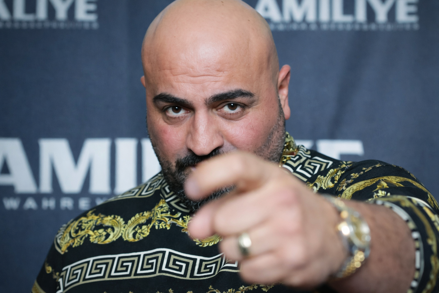 Farvah Heidari: Einblick in Leben, Karriere und Persönlichkeit